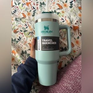 BNWT SEAFOAM STANLEY